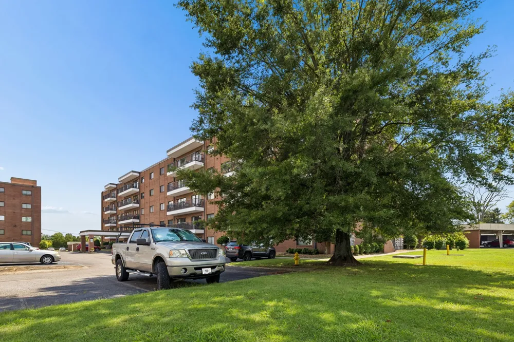 200 Sanders Ferry Rd #2205 Hendersonville, TN 37075