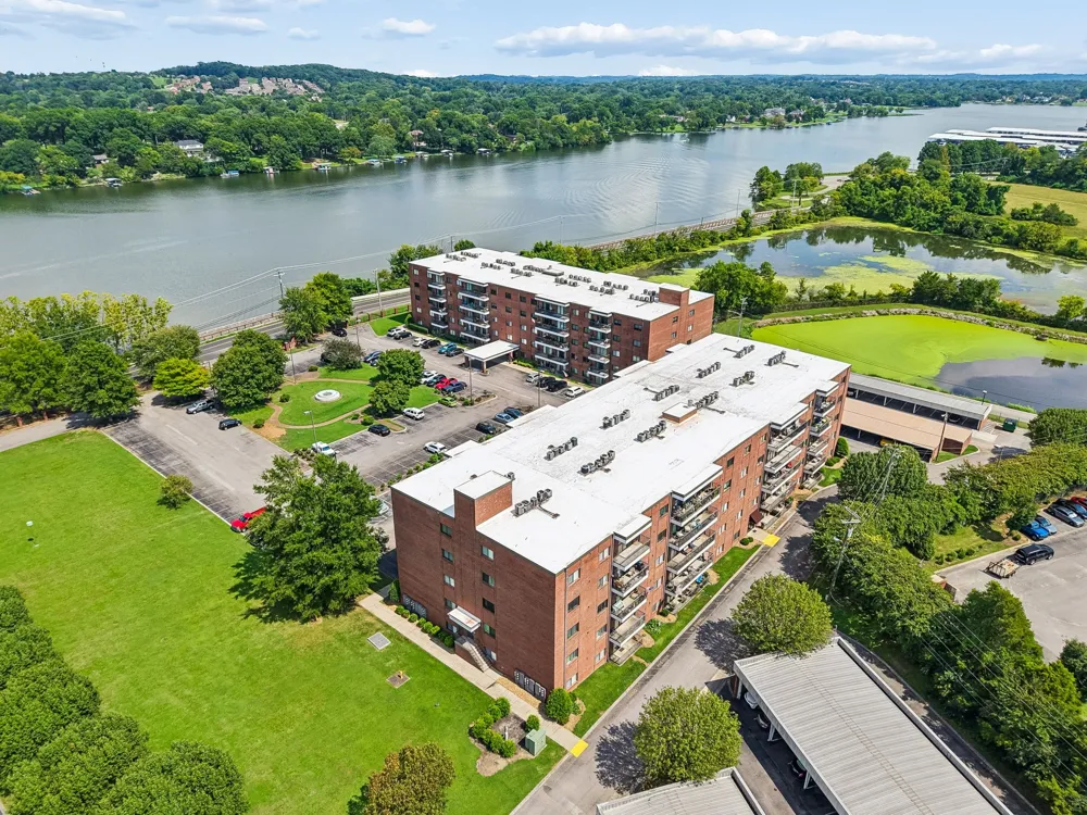 200 Sanders Ferry Rd #2205 Hendersonville, TN 37075