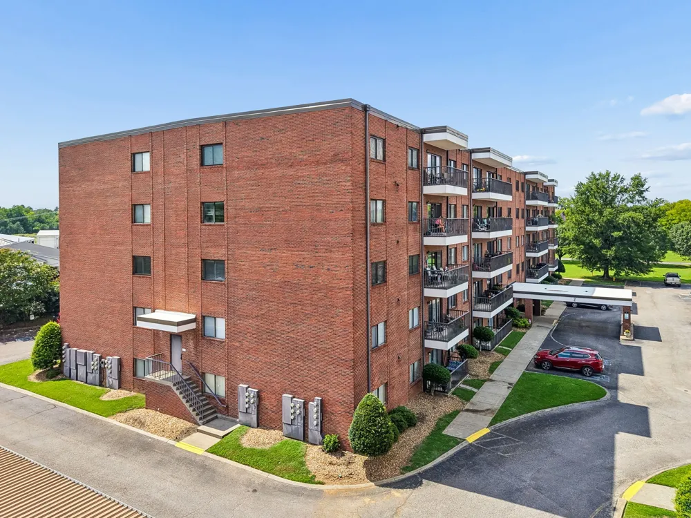 200 Sanders Ferry Rd #2205 Hendersonville, TN 37075