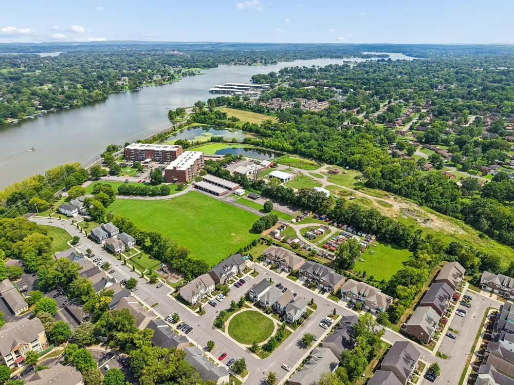 200 Sanders Ferry Rd #2205 Hendersonville, TN 37075