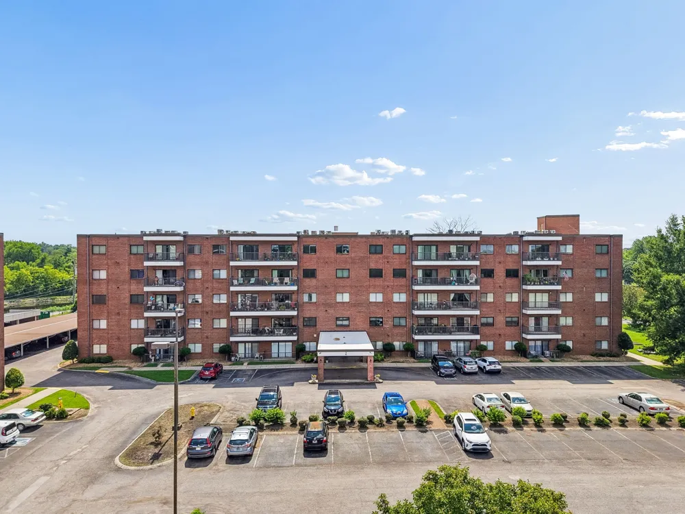 200 Sanders Ferry Rd #2205 Hendersonville, TN 37075