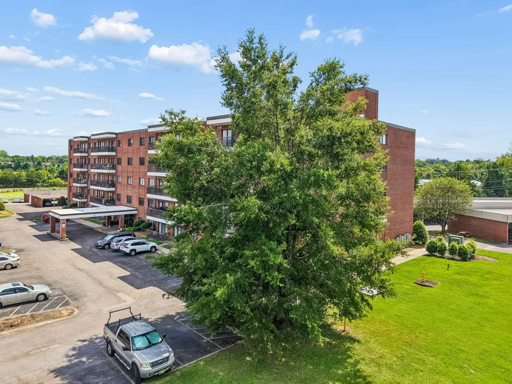 200 Sanders Ferry Rd #2205 Hendersonville, TN 37075