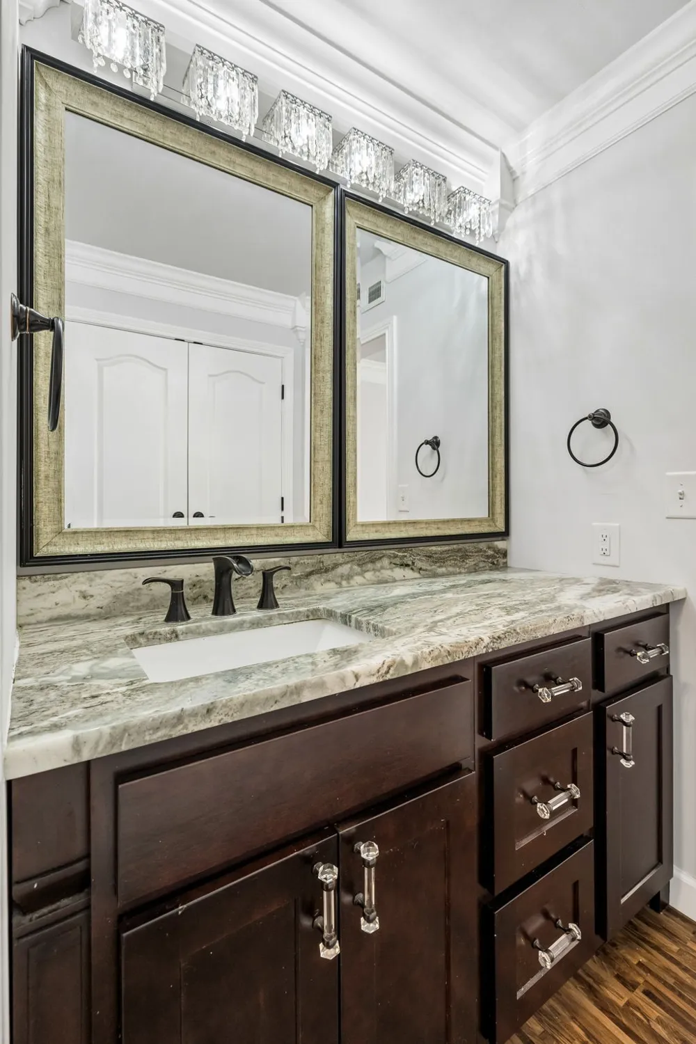 200 Sanders Ferry Rd #2205 Hendersonville, TN 37075