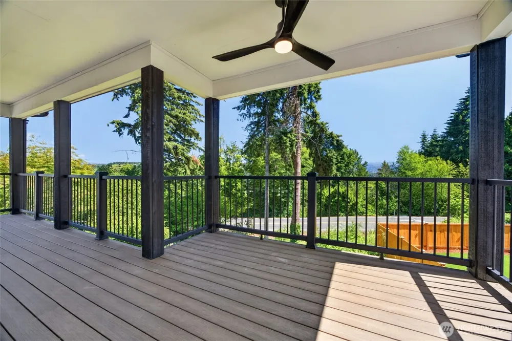 13820 Military Road E Puyallup, WA 98374