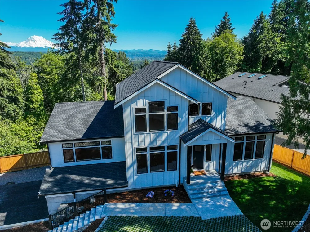13820 Military Road E Puyallup, WA 98374