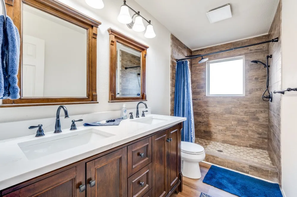 309 S Washington Street Pilot Point, TX 76258