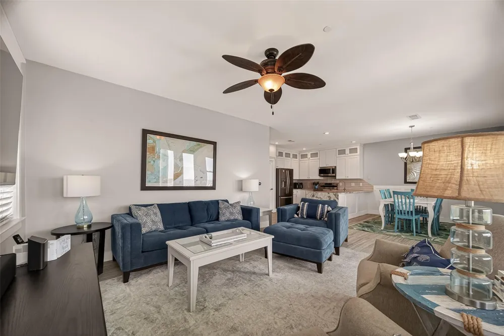 4211 Pointe West Drive #203 Galveston, TX 77554