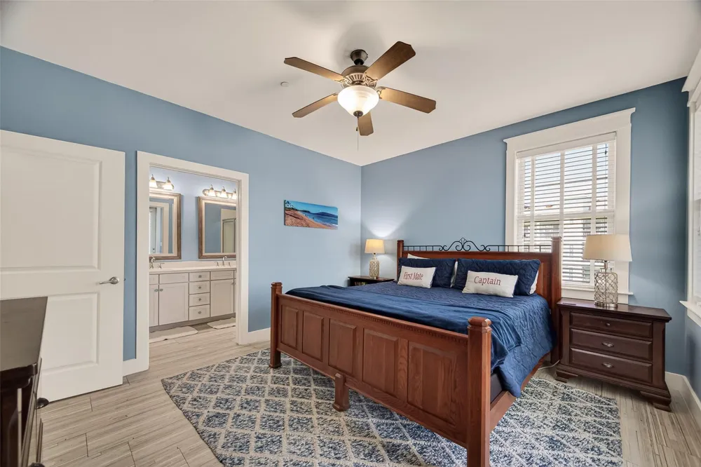 4211 Pointe West Drive #203 Galveston, TX 77554