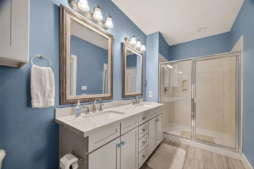 4211 Pointe West Drive #203 Galveston, TX 77554