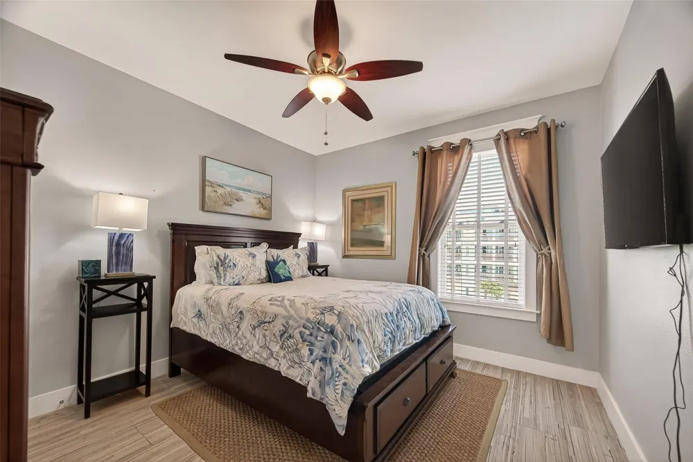 4211 Pointe West Drive #203 Galveston, TX 77554