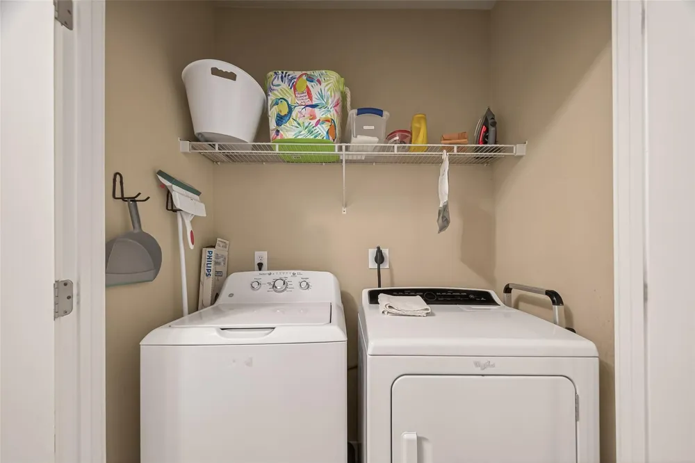 4211 Pointe West Drive #203 Galveston, TX 77554