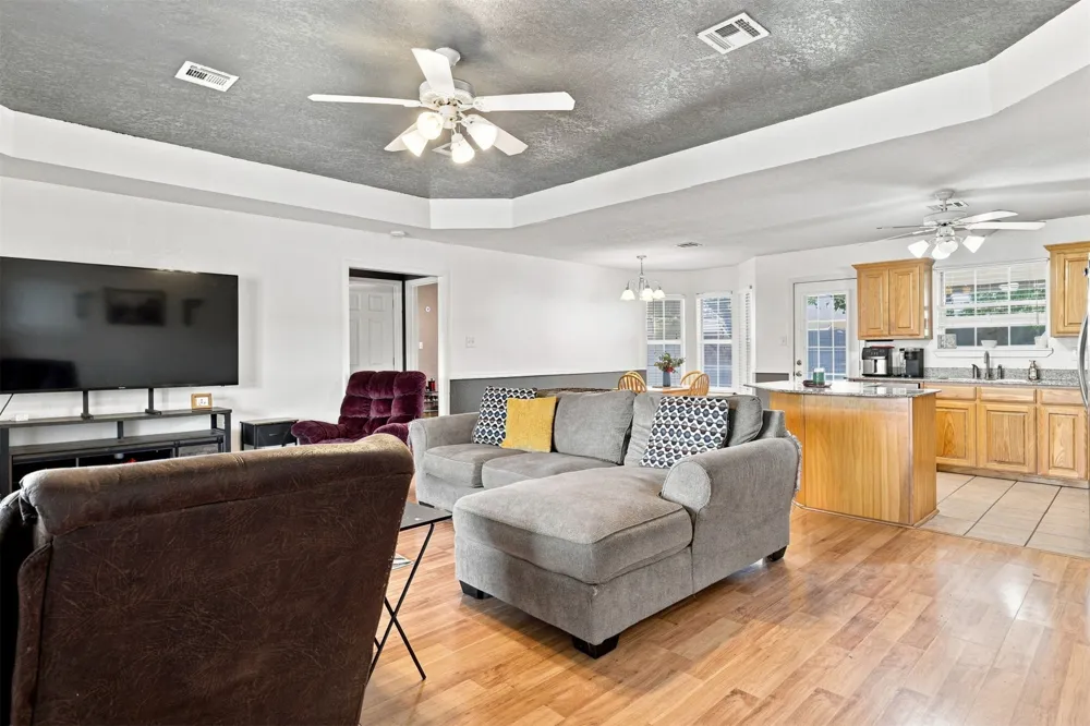 183 Summit Circle Durant, OK 74701