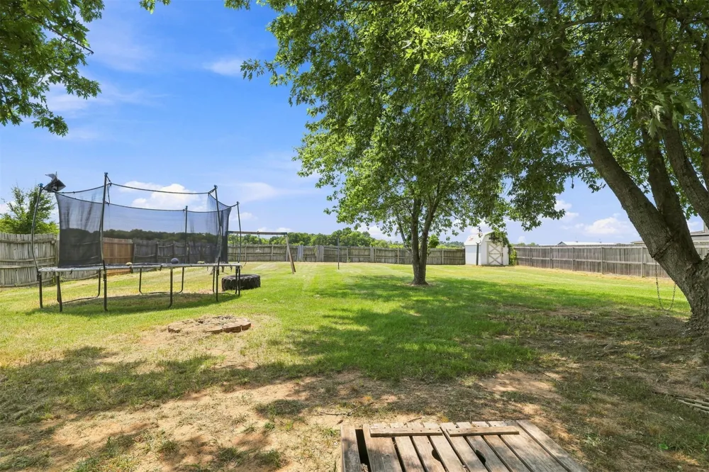 183 Summit Circle Durant, OK 74701