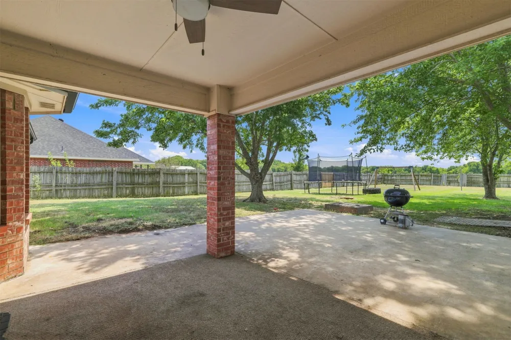 183 Summit Circle Durant, OK 74701