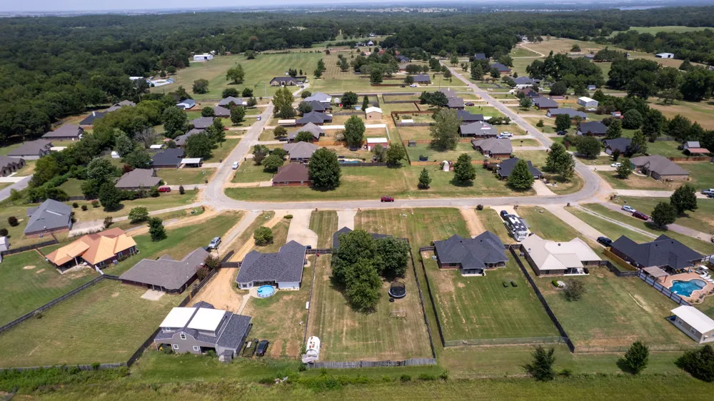 183 Summit Circle Durant, OK 74701