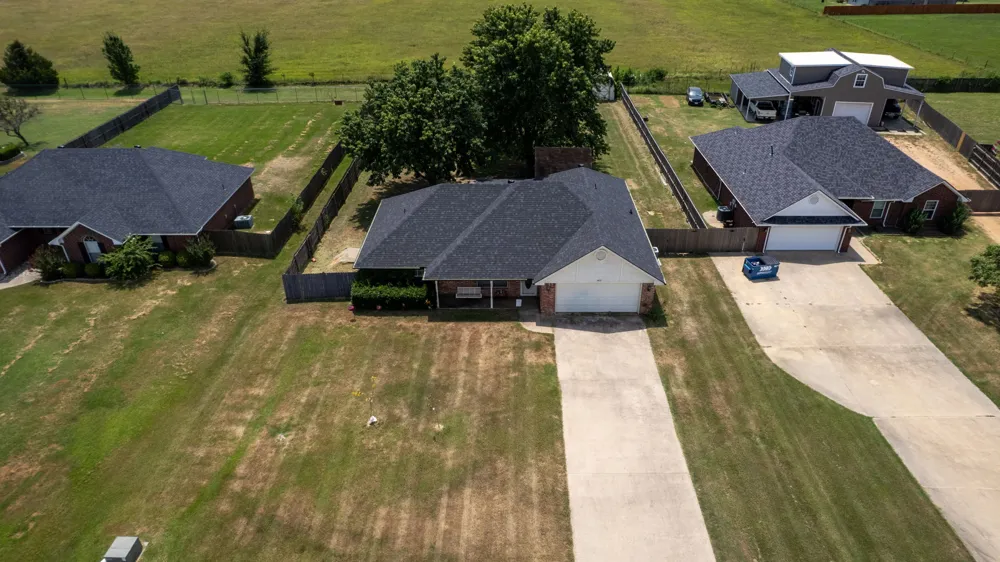 183 Summit Circle Durant, OK 74701