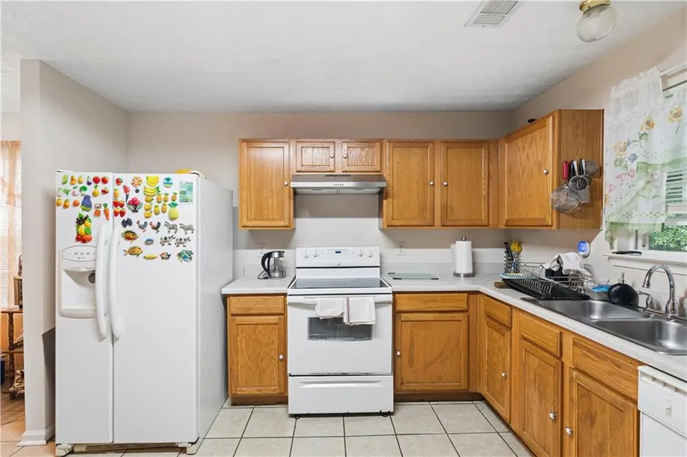 60 Victoria Boulevard Oxford, GA 30054