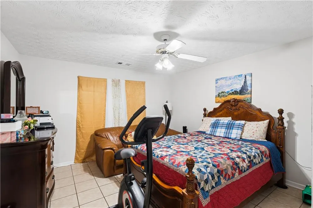 60 Victoria Boulevard Oxford, GA 30054