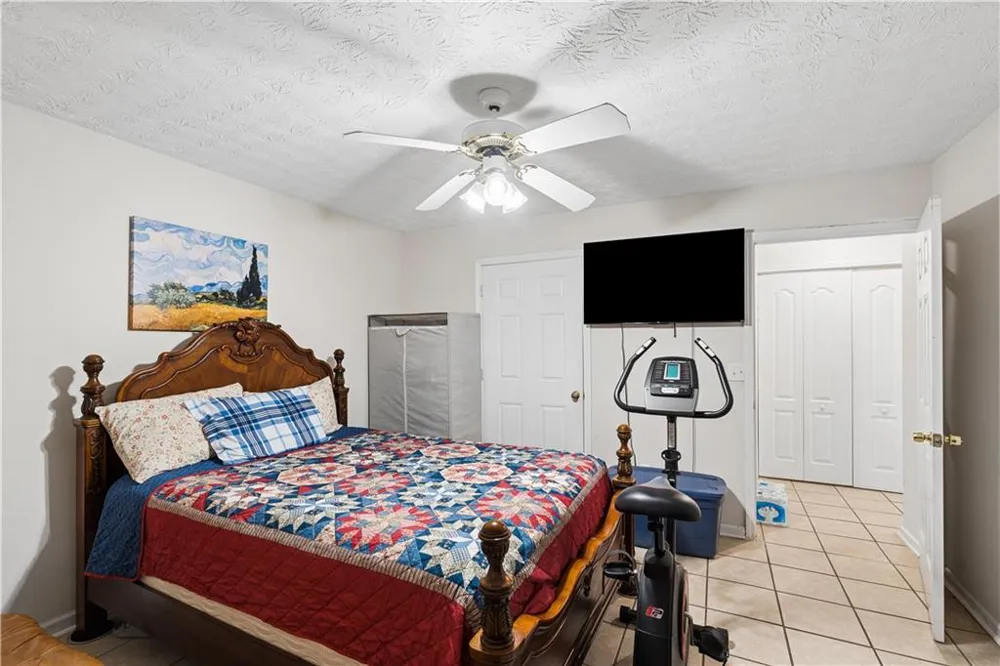 60 Victoria Boulevard Oxford, GA 30054