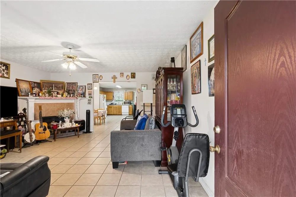 60 Victoria Boulevard Oxford, GA 30054