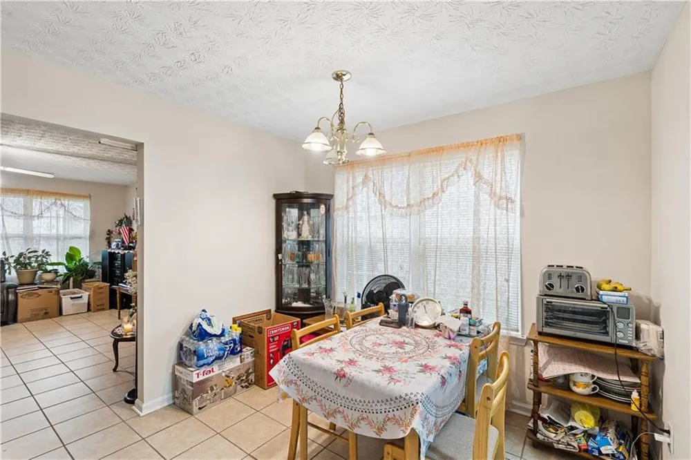 60 Victoria Boulevard Oxford, GA 30054