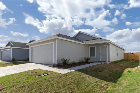 313 Thresher Lane