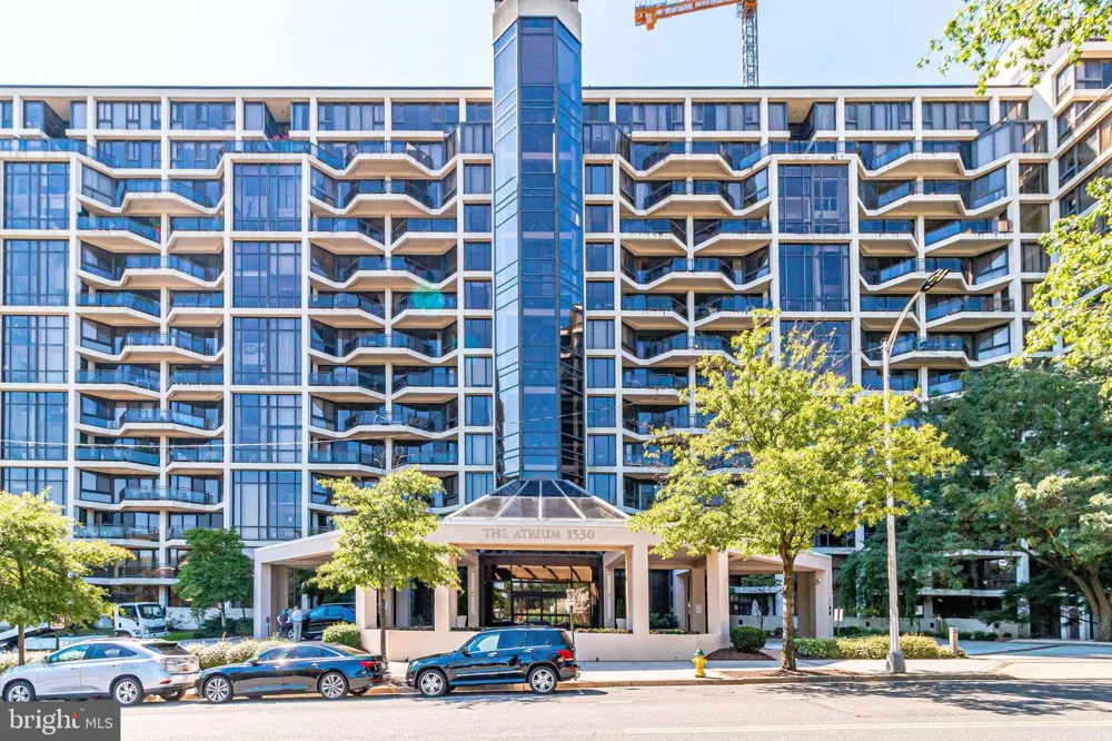 1530 KEY BOULEVARD #219 Arlington, VA 22209