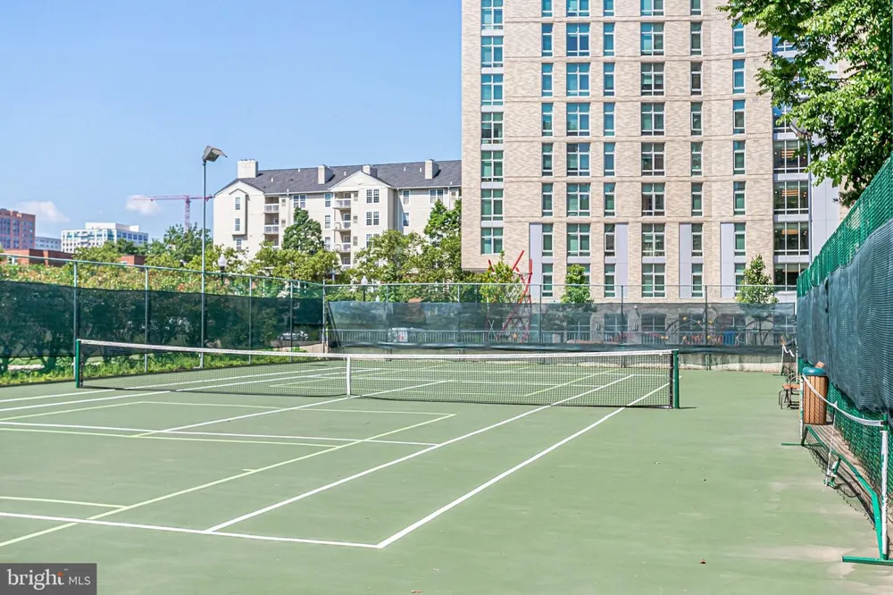 1530 KEY BOULEVARD #219 Arlington, VA 22209