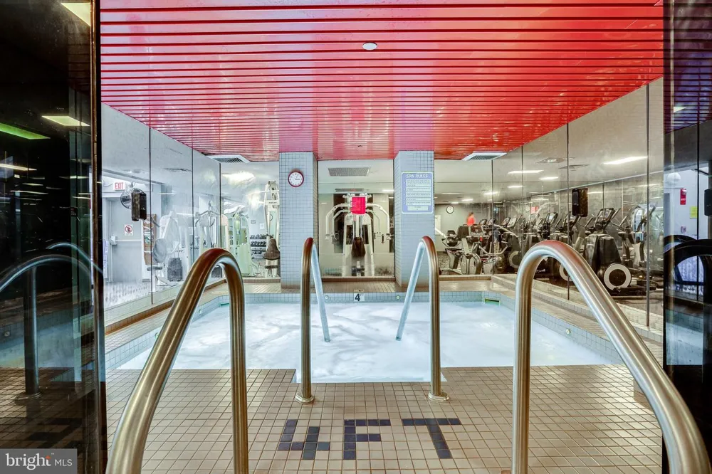 1530 KEY BOULEVARD #219 Arlington, VA 22209