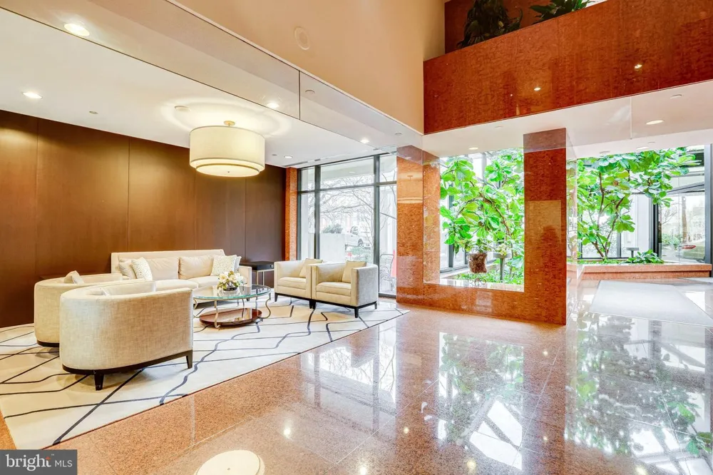 1530 KEY BOULEVARD #219 Arlington, VA 22209
