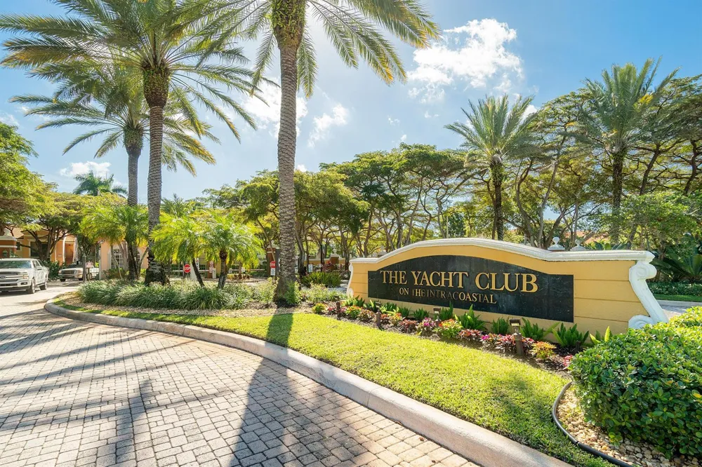 131 Yacht Club Way #307 Hypoluxo, FL 33462