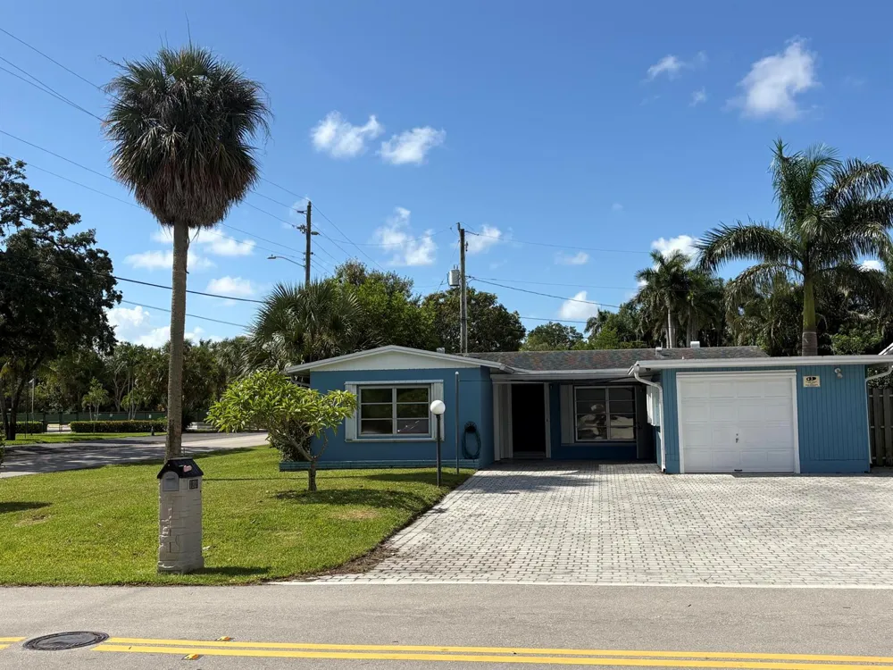 1200 SW 21ST STREET Fort Lauderdale, FL 33315