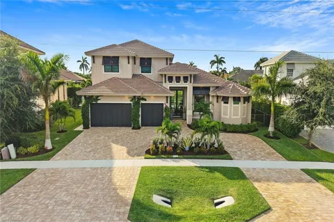 625 Hernando Drive
