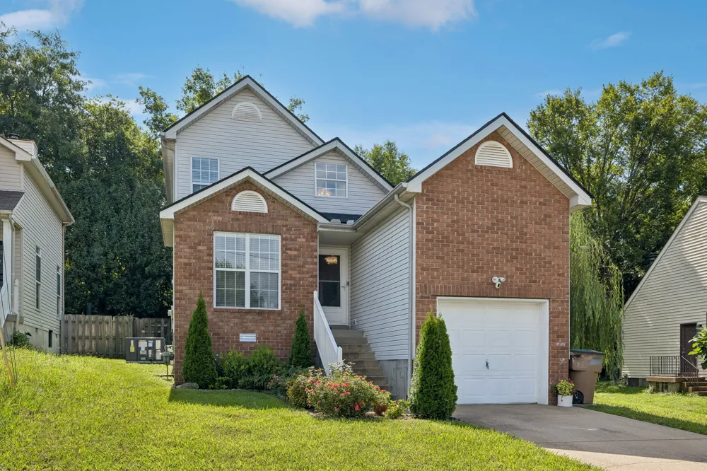 1432 Bell Trace Dr Antioch, TN 37013