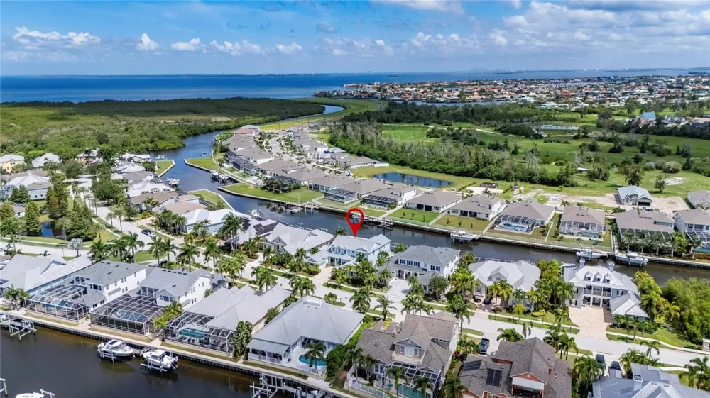 715 ISLEBAY DRIVE Apollo Beach, FL 33572