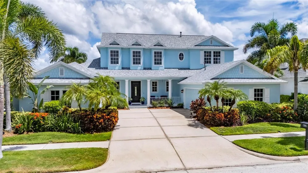 715 ISLEBAY DRIVE Apollo Beach, FL 33572