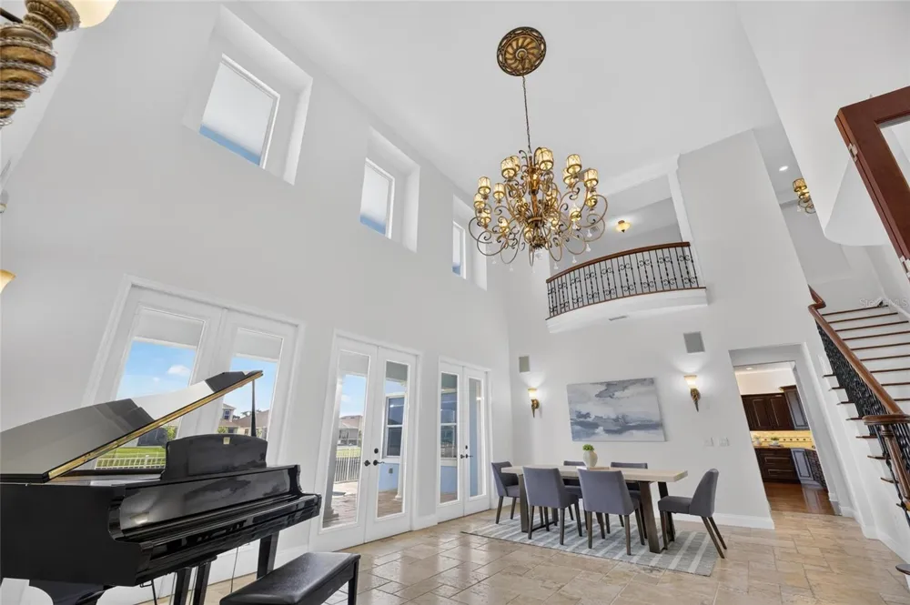 715 ISLEBAY DRIVE Apollo Beach, FL 33572