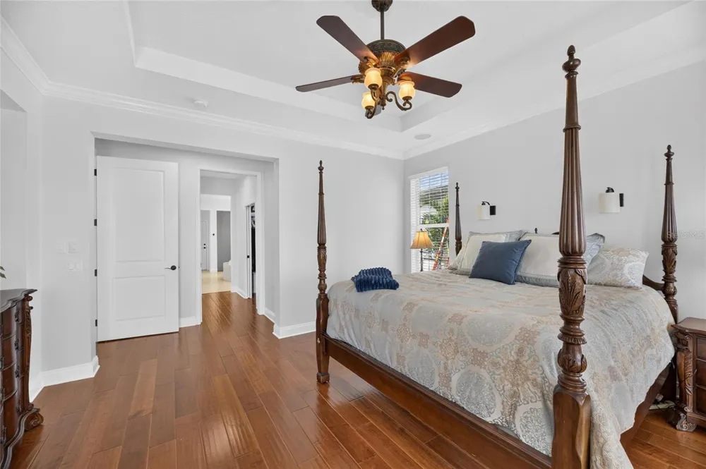 715 ISLEBAY DRIVE Apollo Beach, FL 33572