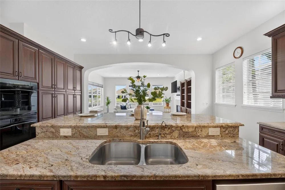 715 ISLEBAY DRIVE Apollo Beach, FL 33572