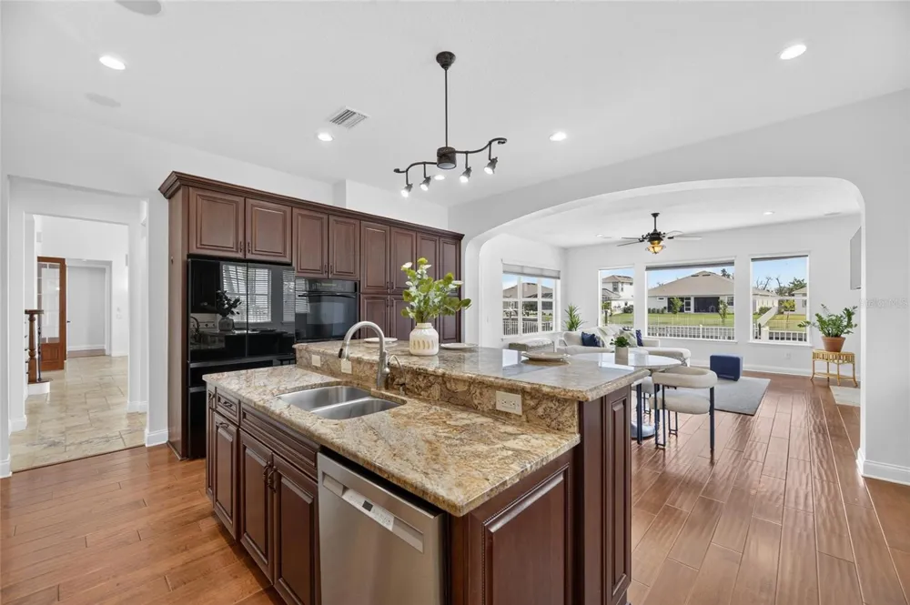 715 ISLEBAY DRIVE Apollo Beach, FL 33572
