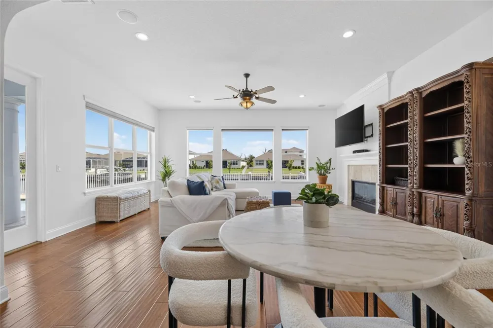 715 ISLEBAY DRIVE Apollo Beach, FL 33572