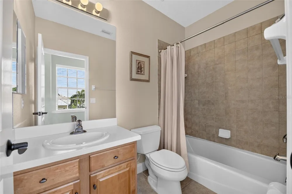715 ISLEBAY DRIVE Apollo Beach, FL 33572
