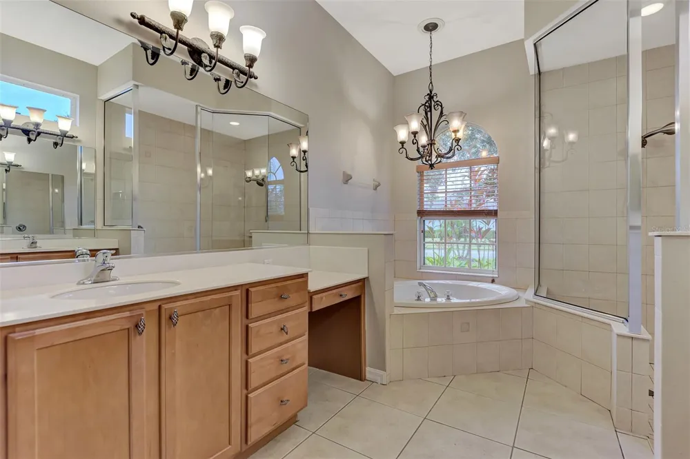 13831 WOOD DUCK CIRCLE Bradenton, FL 34202