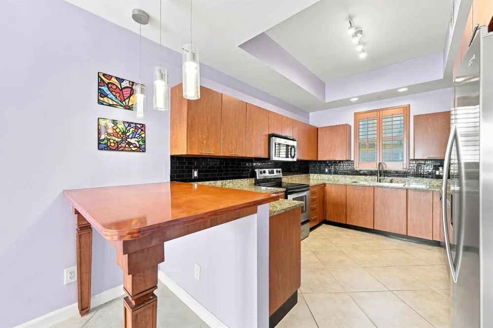 2332 Vintage Drive Lighthouse Point, FL 33064