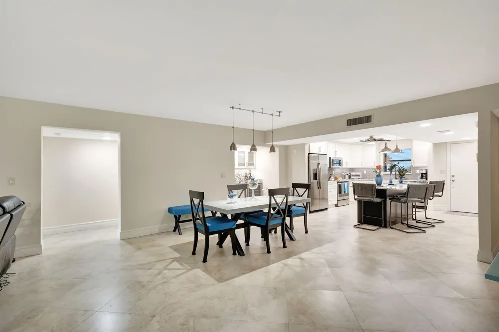 300 A1A Highway #403 O Jupiter, FL 33477