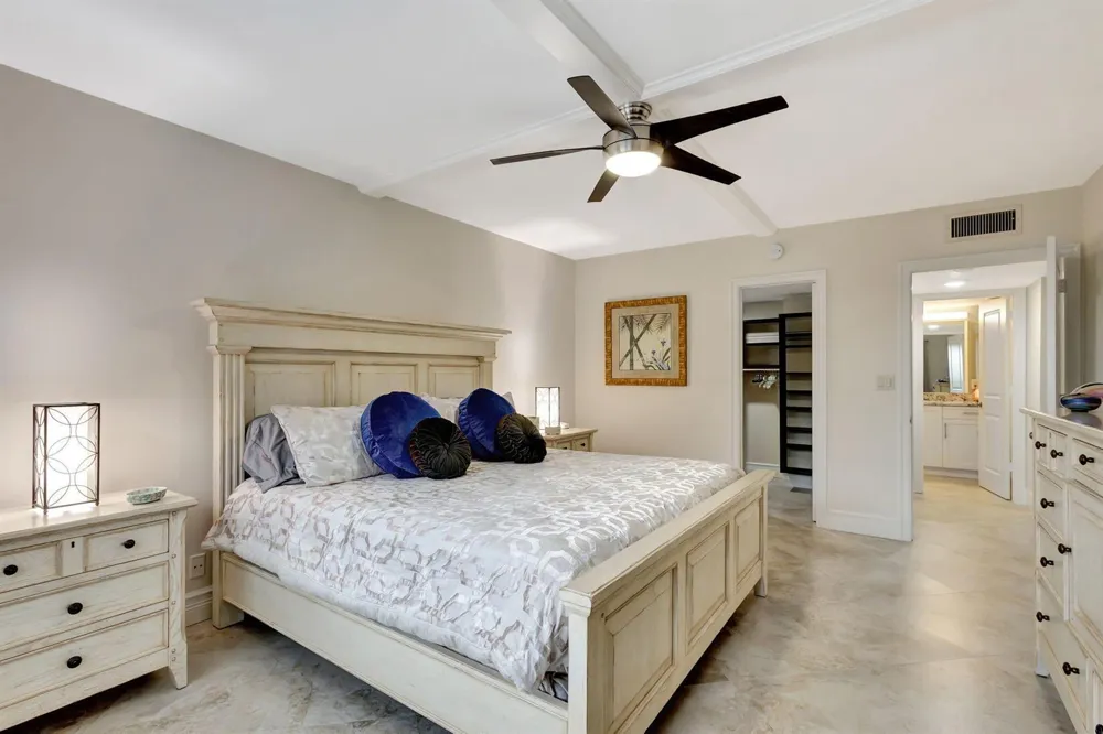 300 A1A Highway #403 O Jupiter, FL 33477