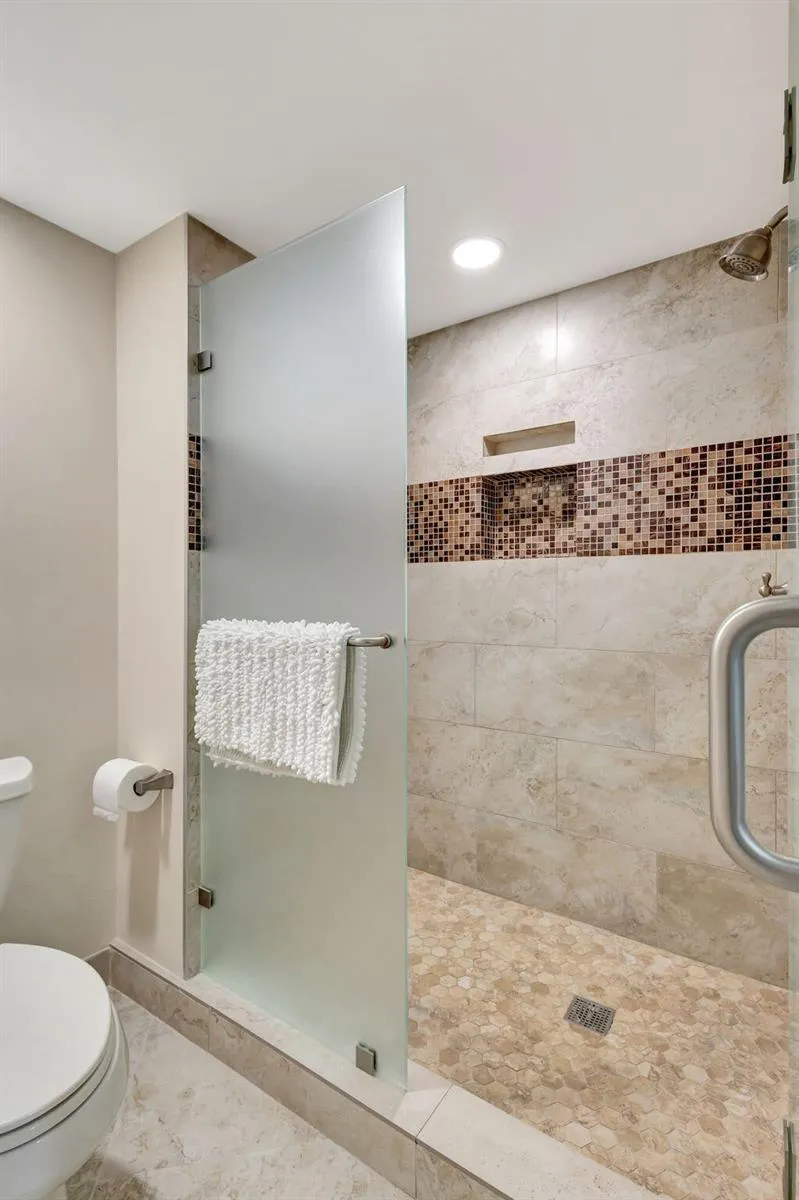 300 A1A Highway #403 O Jupiter, FL 33477