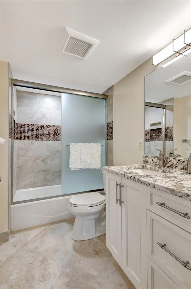 300 A1A Highway #403 O Jupiter, FL 33477