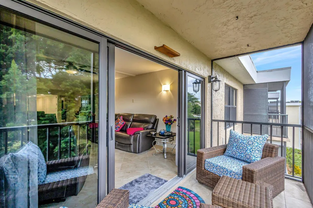 300 A1A Highway #403 O Jupiter, FL 33477