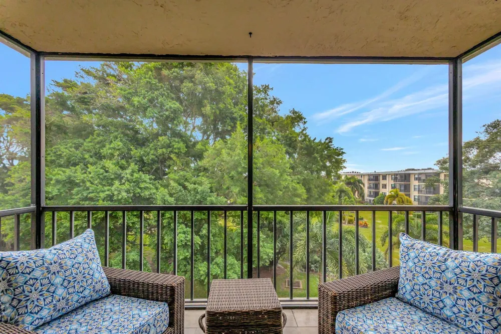 300 A1A Highway #403 O Jupiter, FL 33477